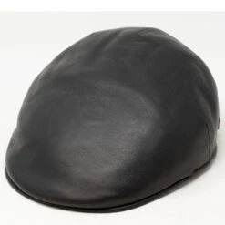 Alfonso D'Este Viterbo Leather Ivy Cap